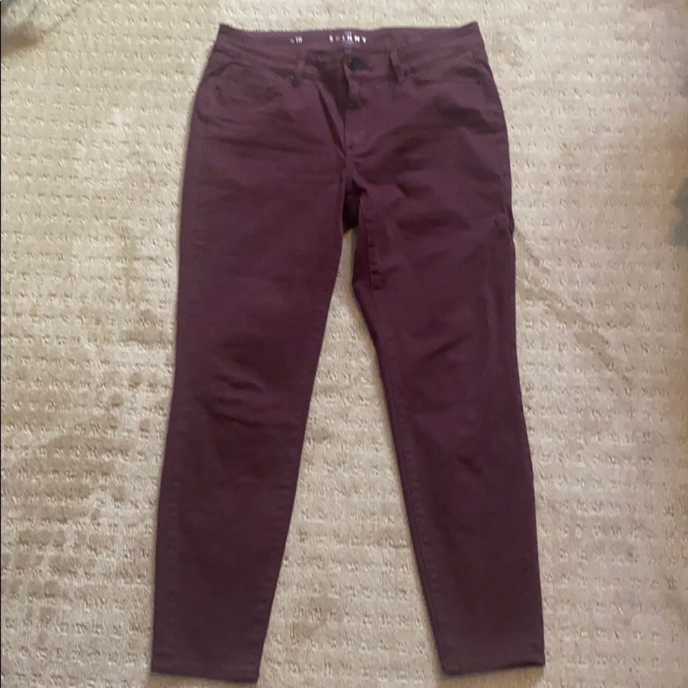 Burgundy pants like new